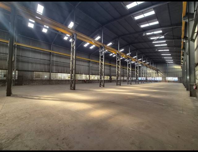 2,400M² WAREHOUSE TO LET IN WADEVILLE